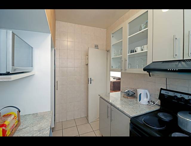 2 BEDROOM APARTMENT FOR SALE IN KEW